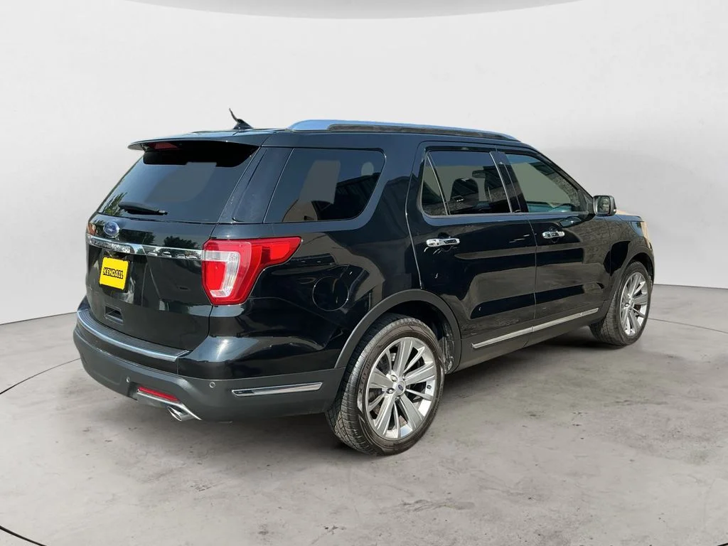 Used 2018 Black Ford Limited image 5