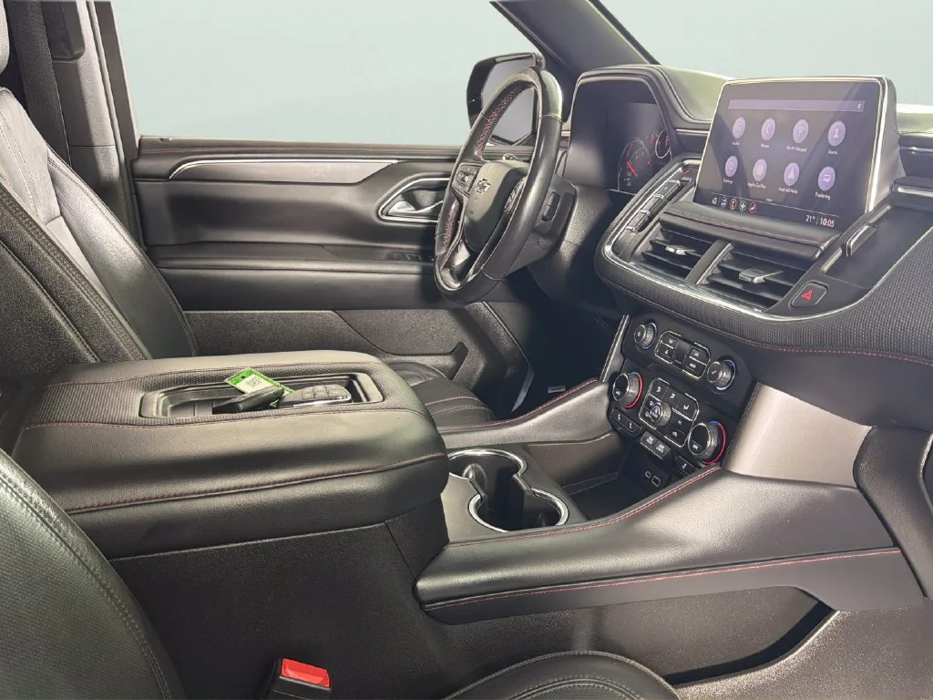 Used 2021 BLACK Chevrolet RST image 39