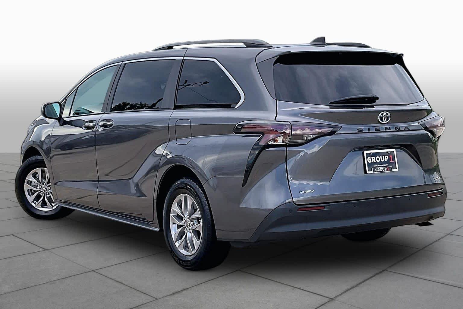 Used 2025 MAGNETIC GRAY METALLIC Toyota XLE Autono-MaaS image 11