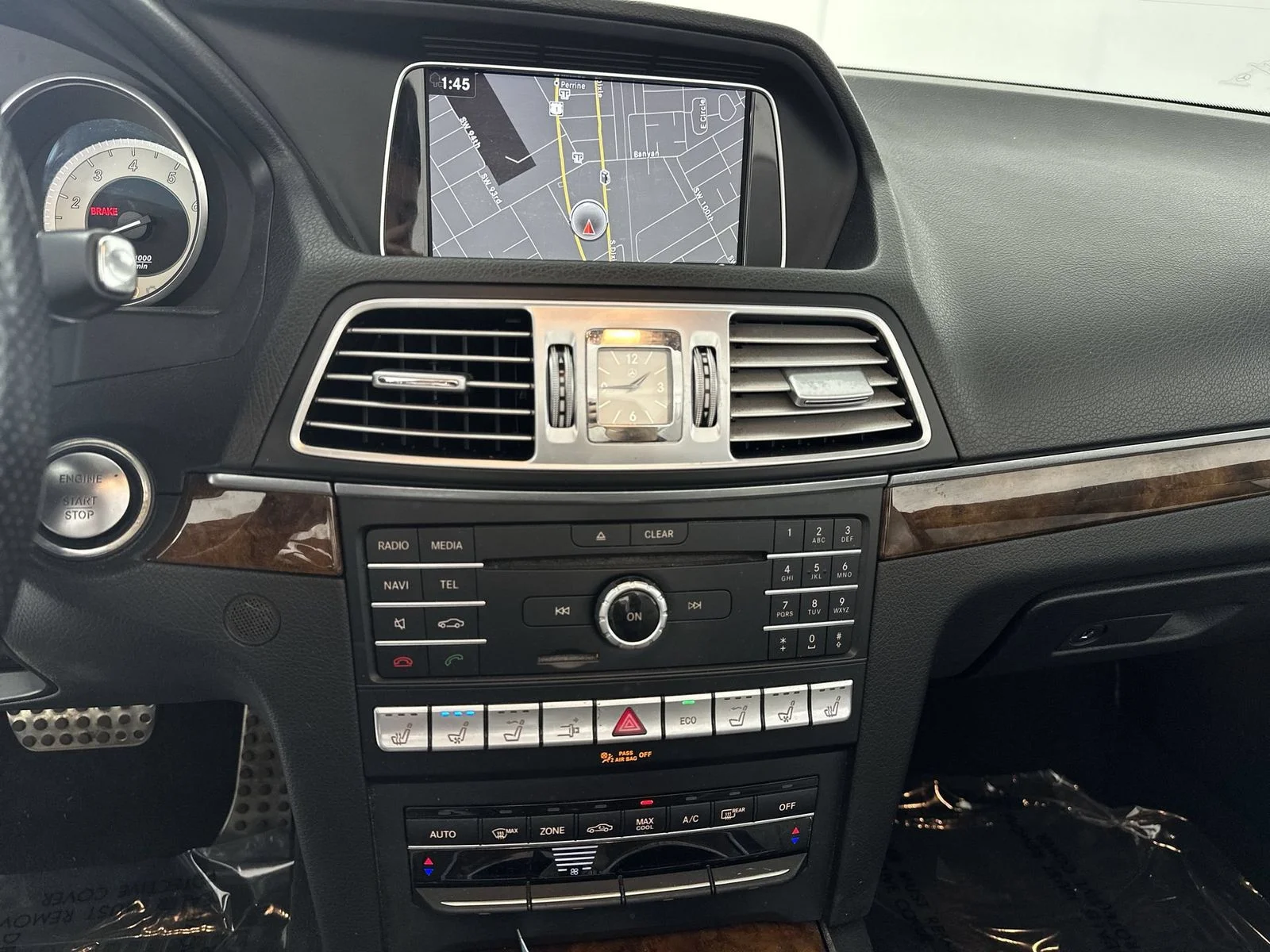 Used 2017 White Mercedes-Benz E 400 image 21