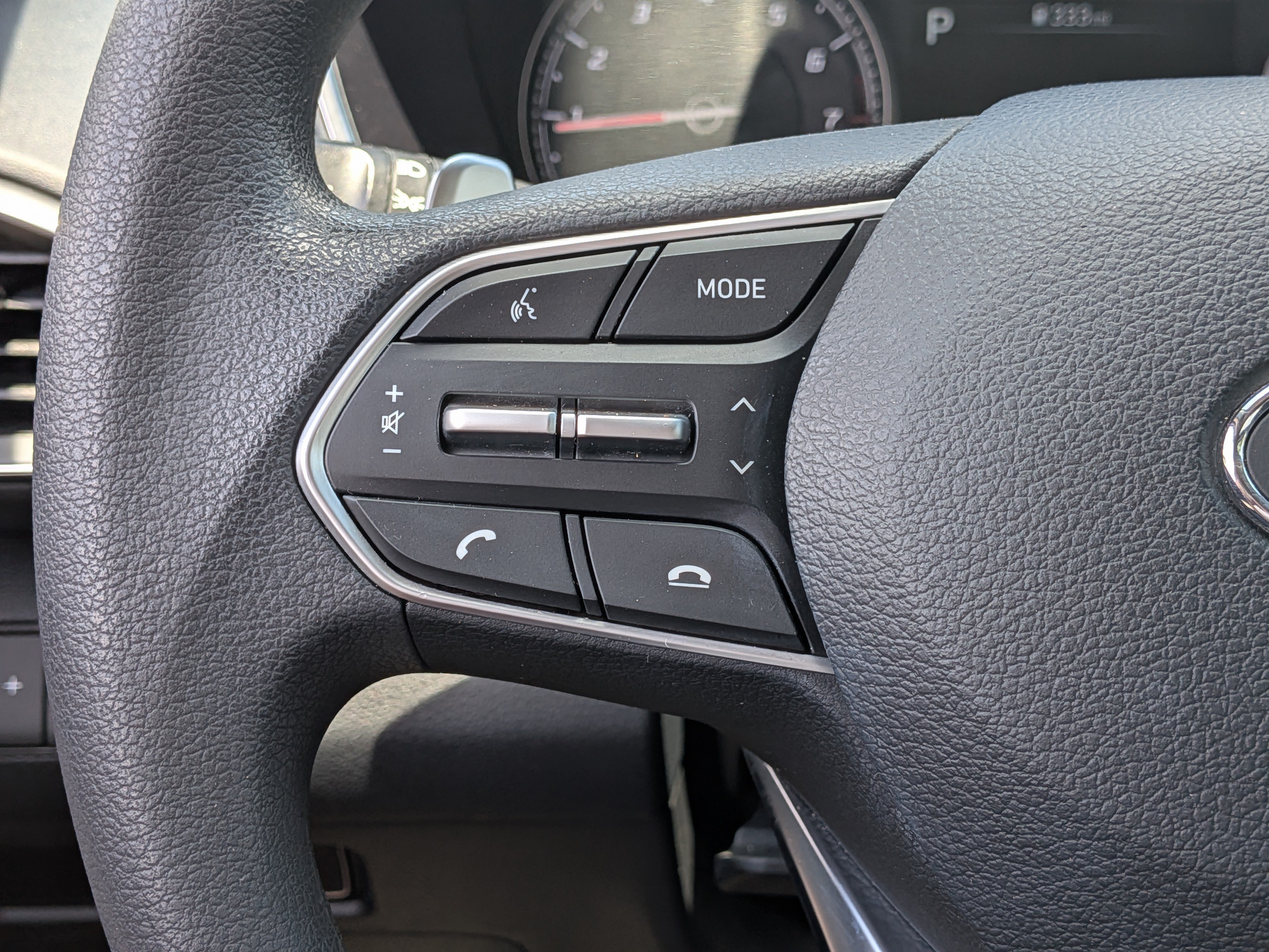 Certified Used 2022 Hampton Gray Hyundai SEL image 24
