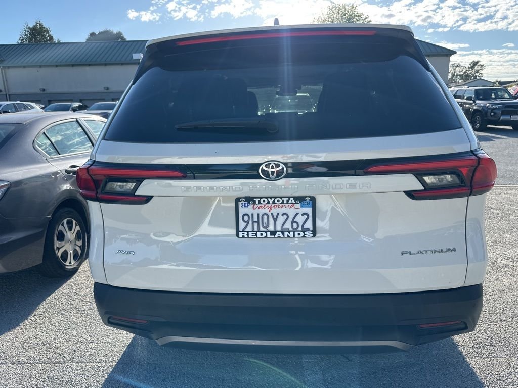 2024 Toyota Grand Highlander Platinum photo 6