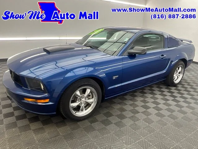 Used 2007  Ford GT Deluxe image 1