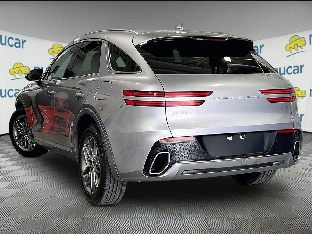 Used 2025 Silver Genesis 2.5T image 4