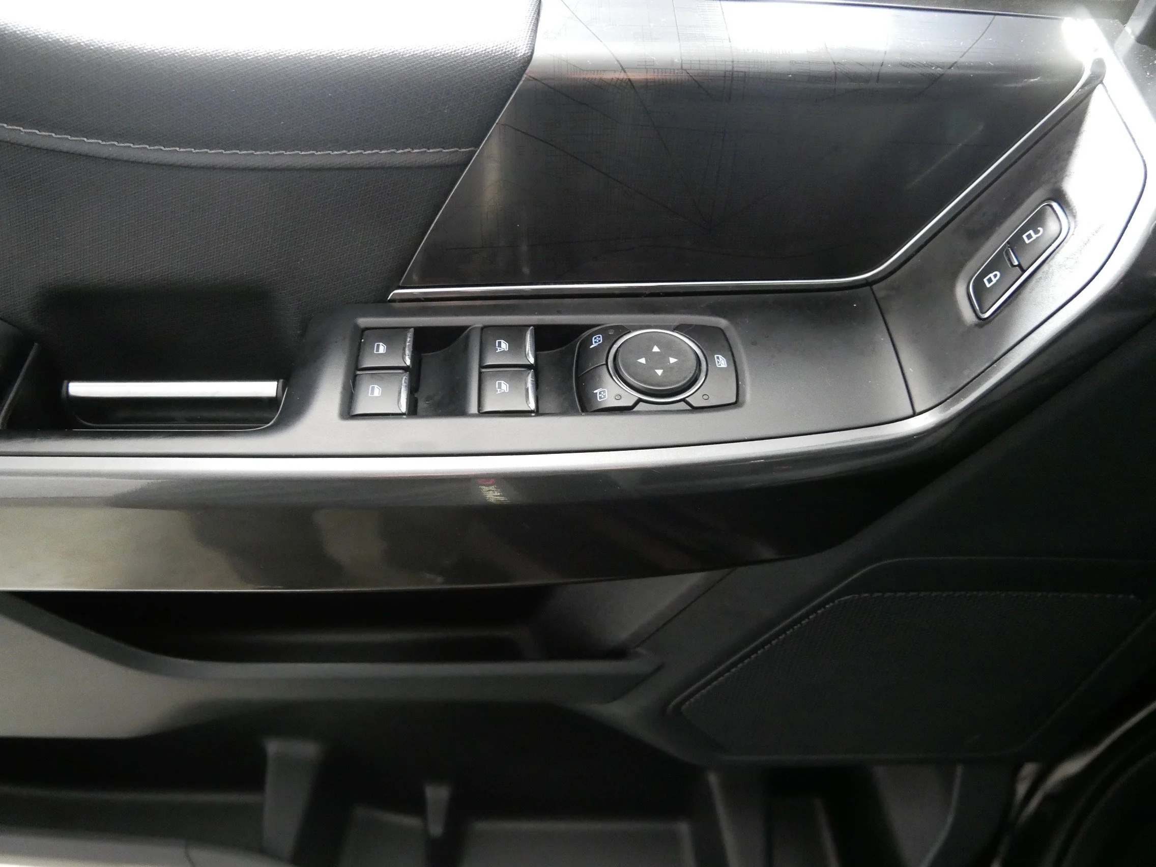 Used 2021 Agate Black Metallic Ford XLT image 19