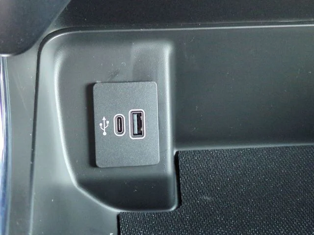 New 2026 Ruby Red Metallic Tinted Clearcoat Ford XLT image 22