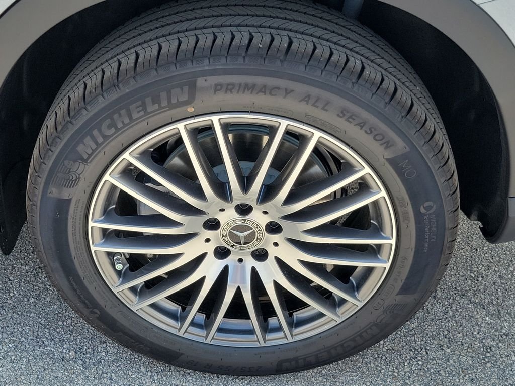 New 2027 MANUFAKTUR Alpine Grey Mercedes-Benz GLC 300 image 8