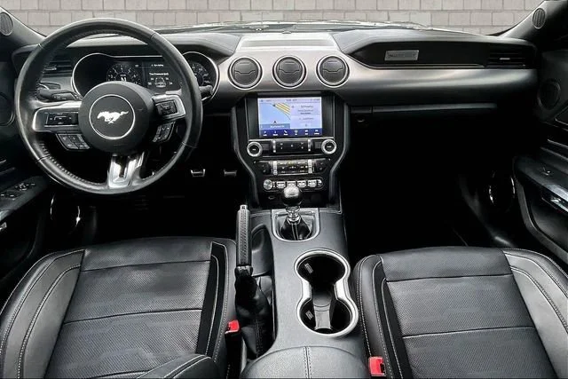 2022 Ford Mustang GT Premium - Photo 7