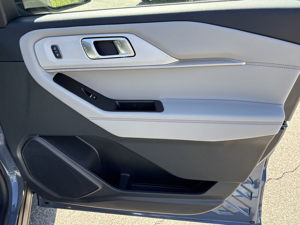 New 2026 Vapor Blue Metallic Ford Active image 16