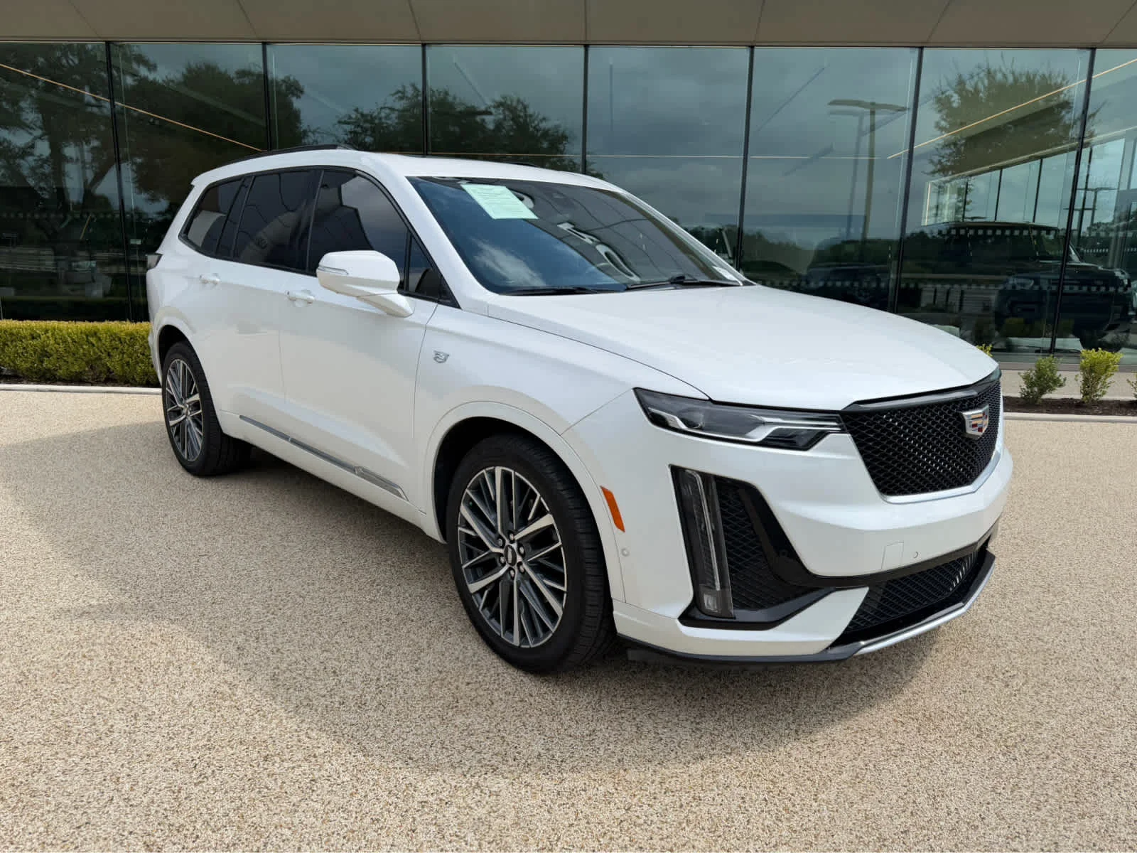 Used 2021 Crystal White Tricoat Cadillac Sport image 3