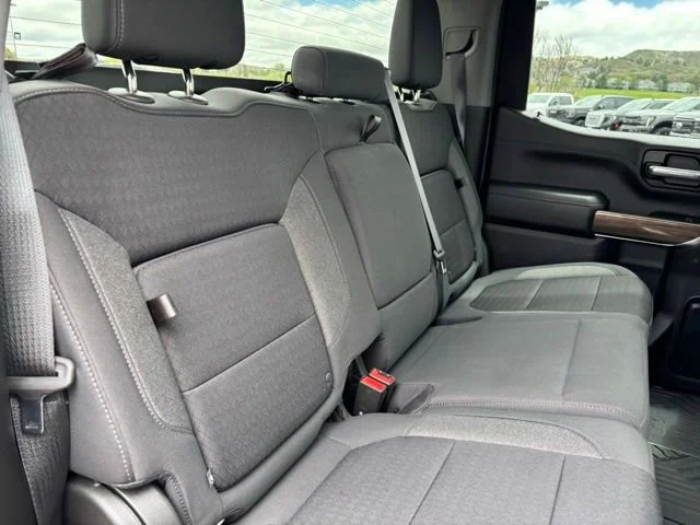 Used 2022 Silver Ice Metallic Chevrolet LT Trail Boss image 22
