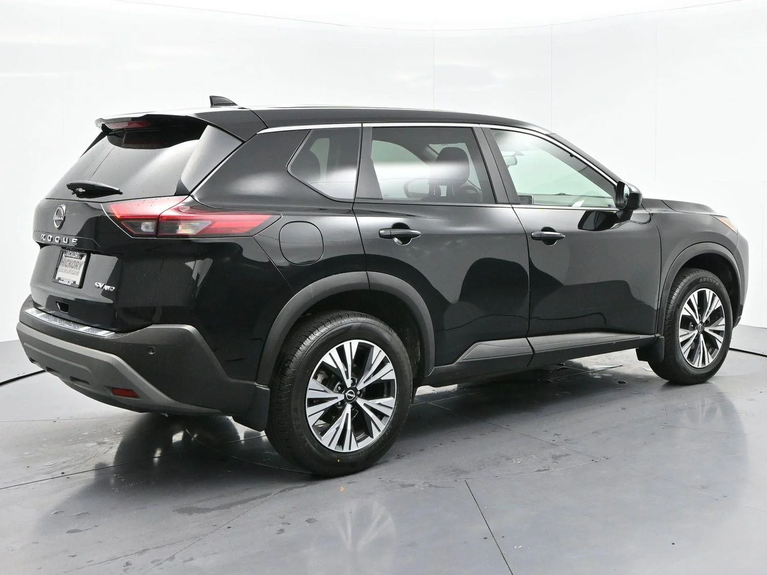 Used 2023 Super Black Nissan SV image 7