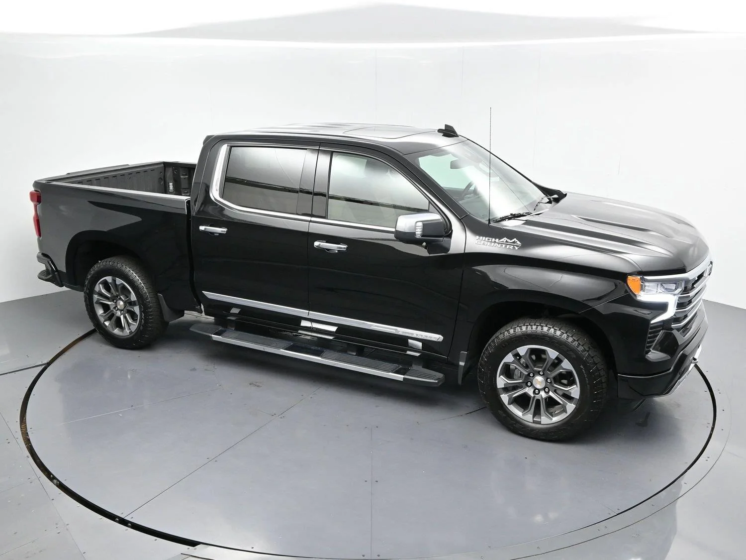 Used 2026 Black Chevrolet High Country image 36