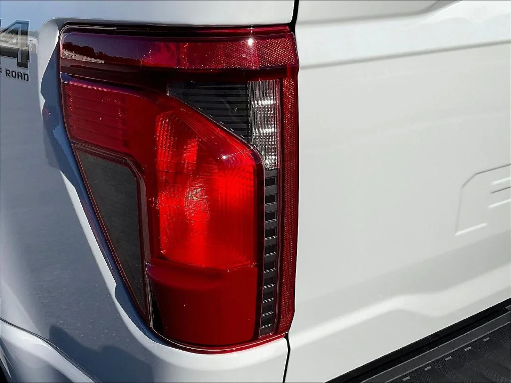 New 2026 Avalanche Ford XLT image 33
