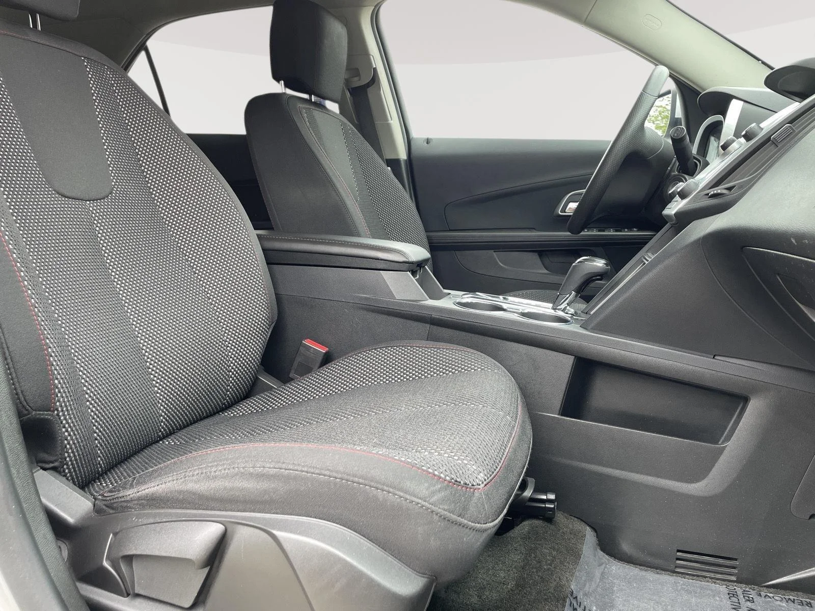 Used 2017 Silver Ice Metallic Chevrolet LT image 16