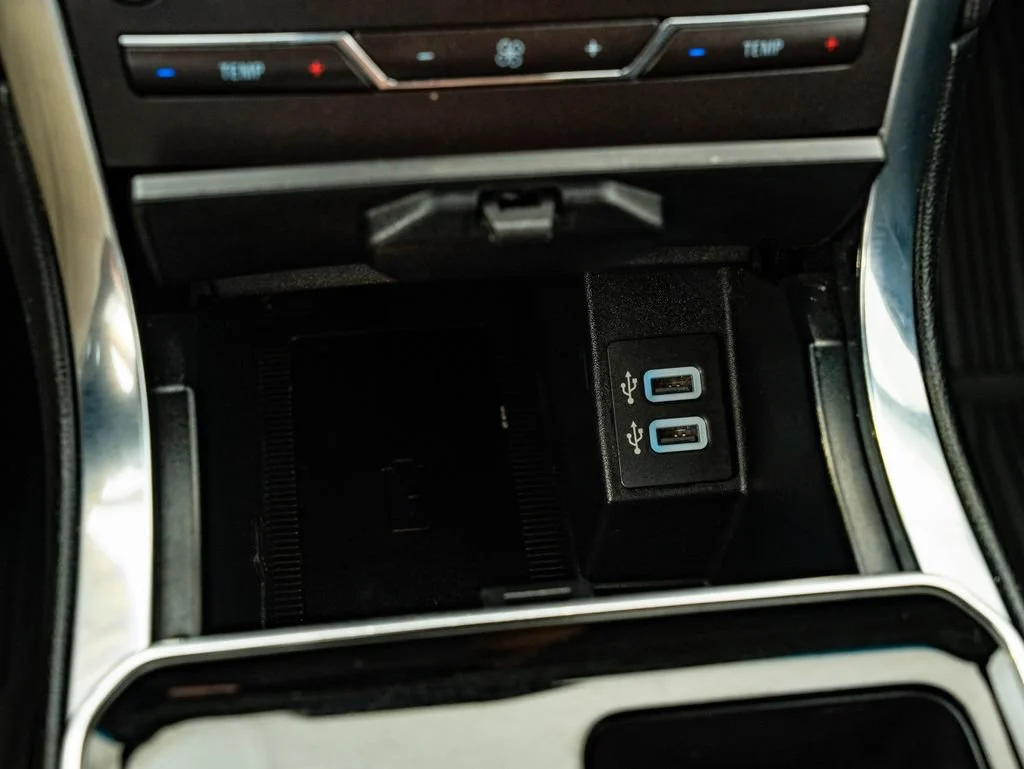 Used 2019 Agate Black Metallic Ford Titanium image 37
