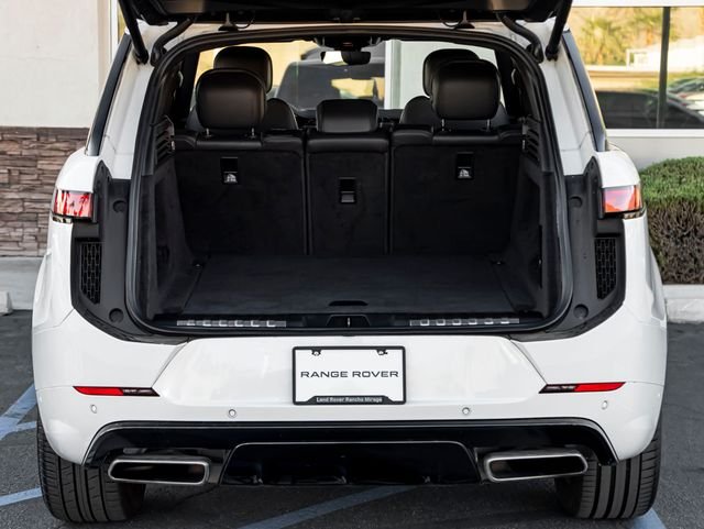 Used 2024 Fuji White Land Rover Dynamic SE image 25