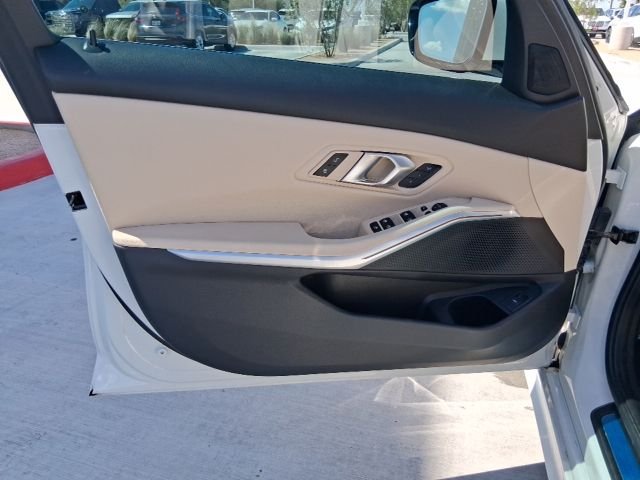 Used 2024 White BMW 330i xDrive image 13