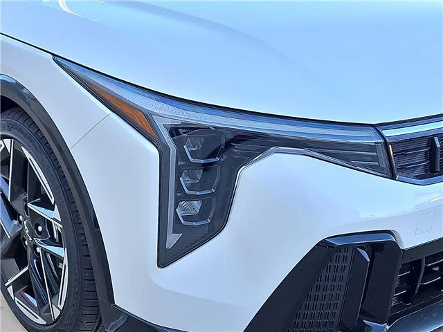 New 2026 Snow White KIA GT-Line (IVT) image 6