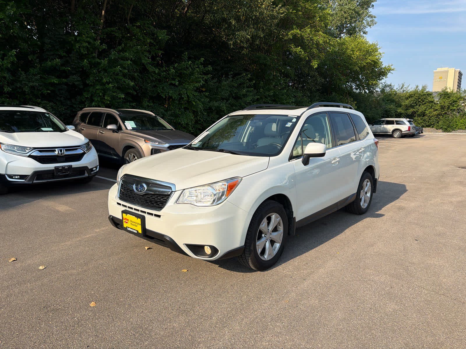 Used 2015 Satin White Pearl Subaru 2.5i Limited image 4