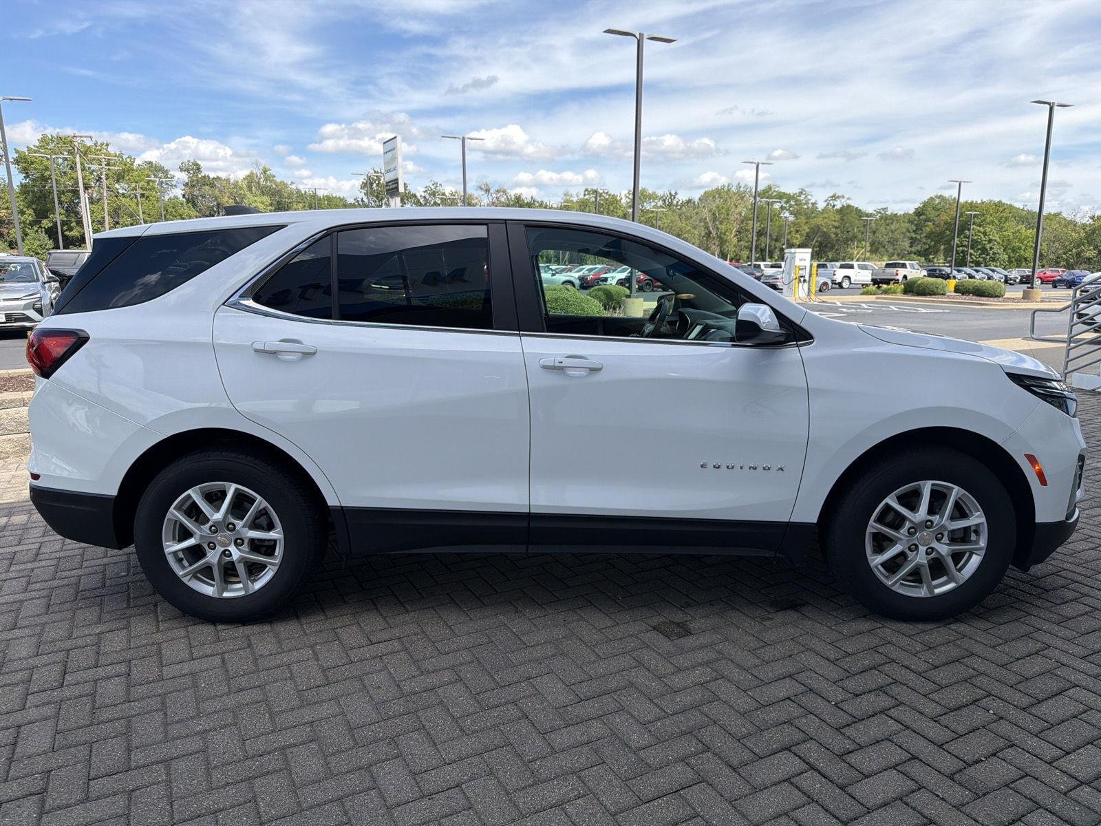 2023 Chevrolet Equinox LT - Photo 7