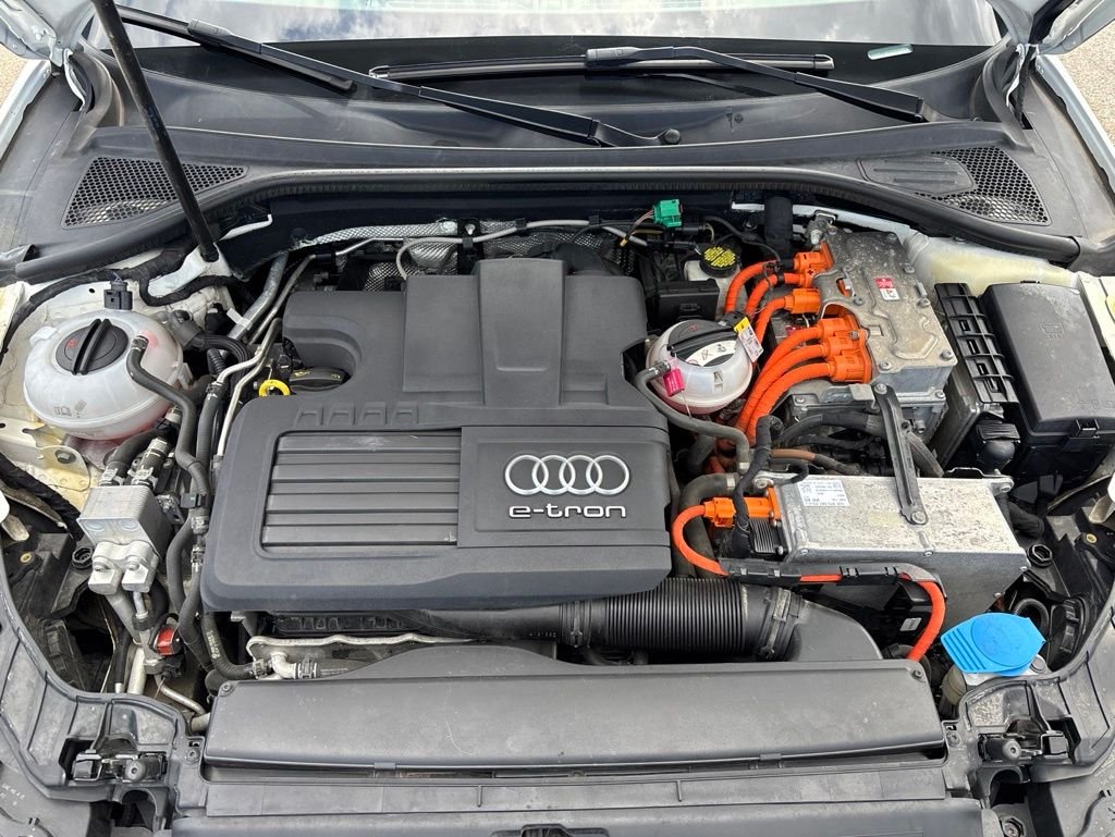 Used 2017 White Audi 1.4T Premium image 15