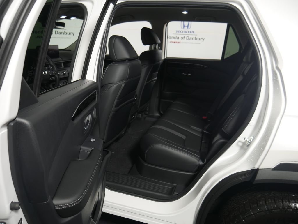 New 2026 Platinum White Pearl Honda RTL Towing image 15