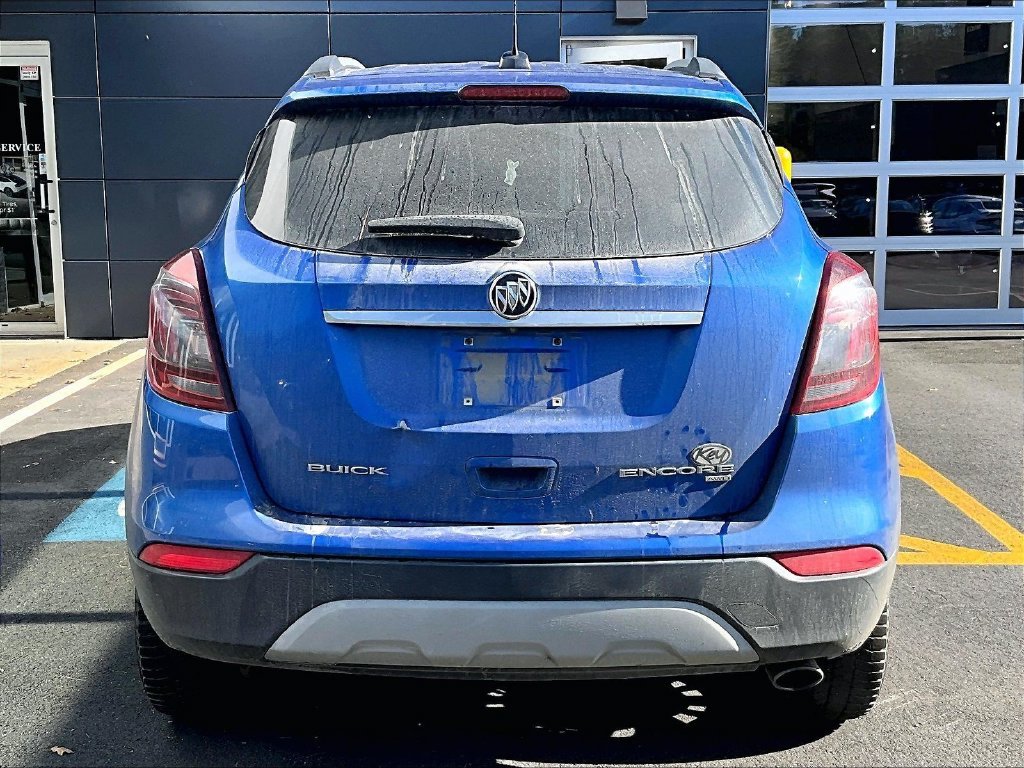 Used 2018 Blue Buick Preferred image 3