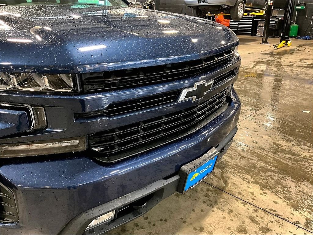 Used 2019 Blue Chevrolet RST image 33