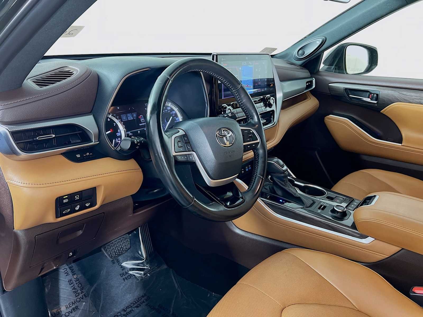 Used 2022 Midnight Black Metallic Toyota Platinum image 9
