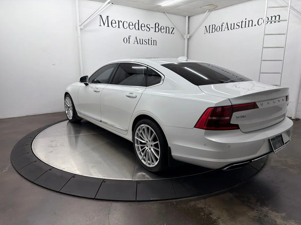 Used 2018  Volvo T6 Inscription image 5