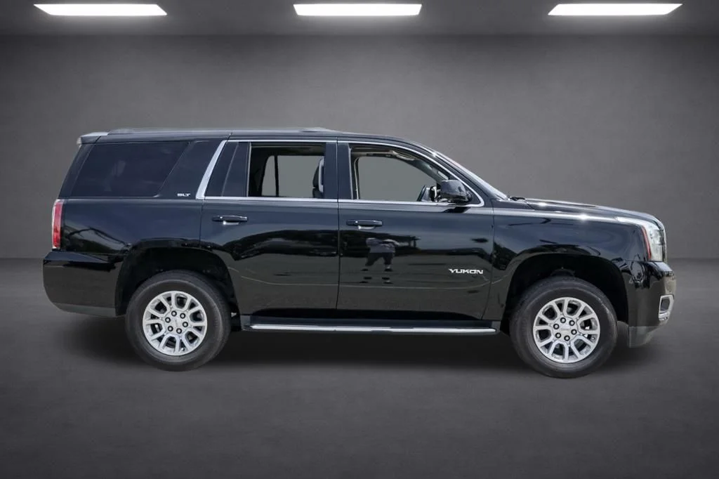 Used 2020 Black GMC SLT image 2