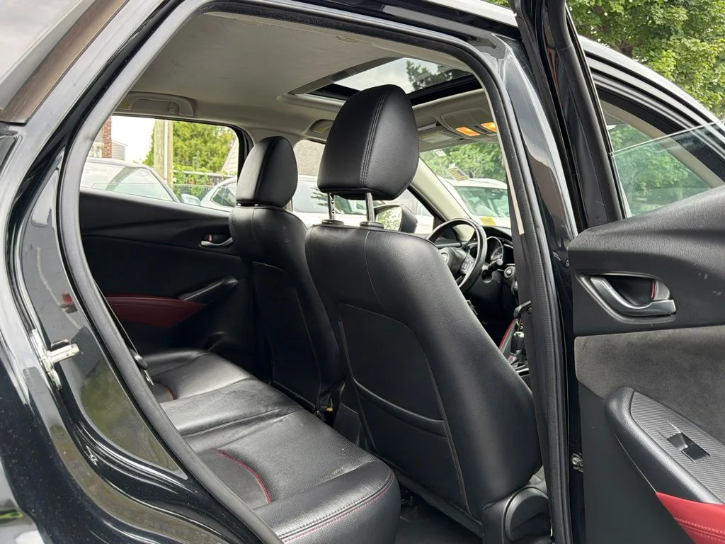 Used 2017 Black Mazda Grand Touring image 15