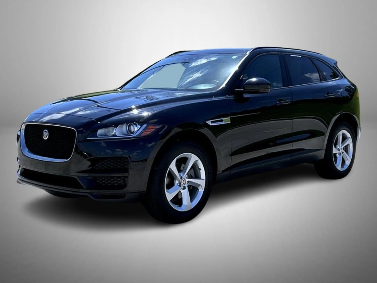 Used 2018 Black Jaguar 20d Premium image 1