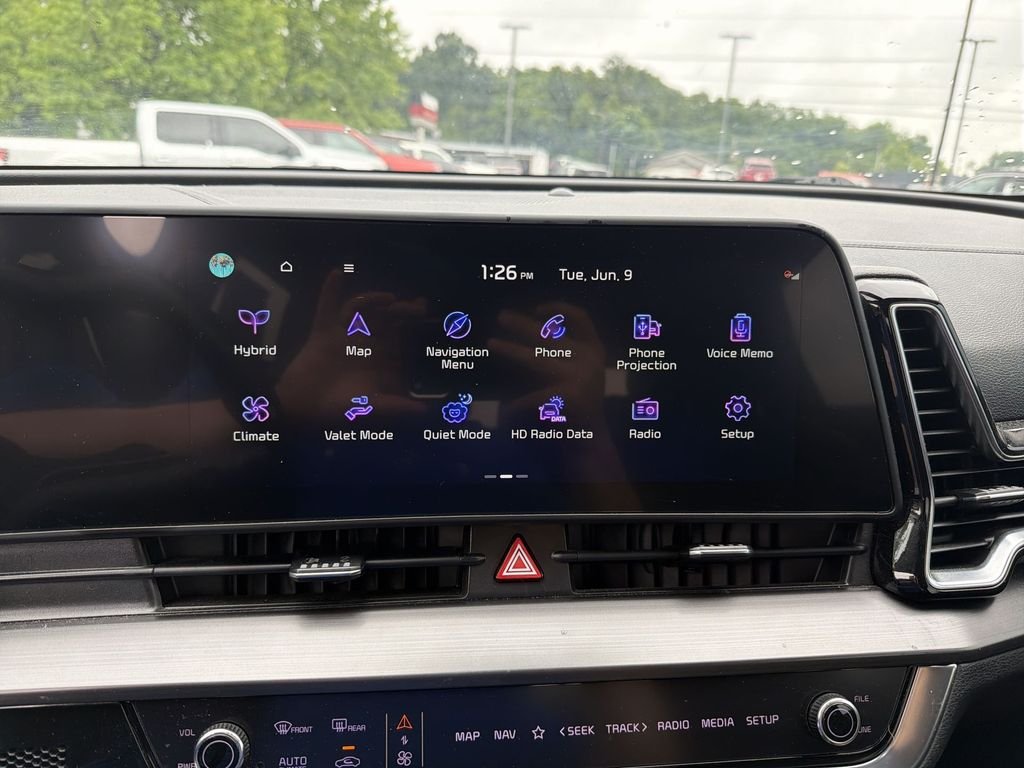 Used 2023 White Kia EX image 16