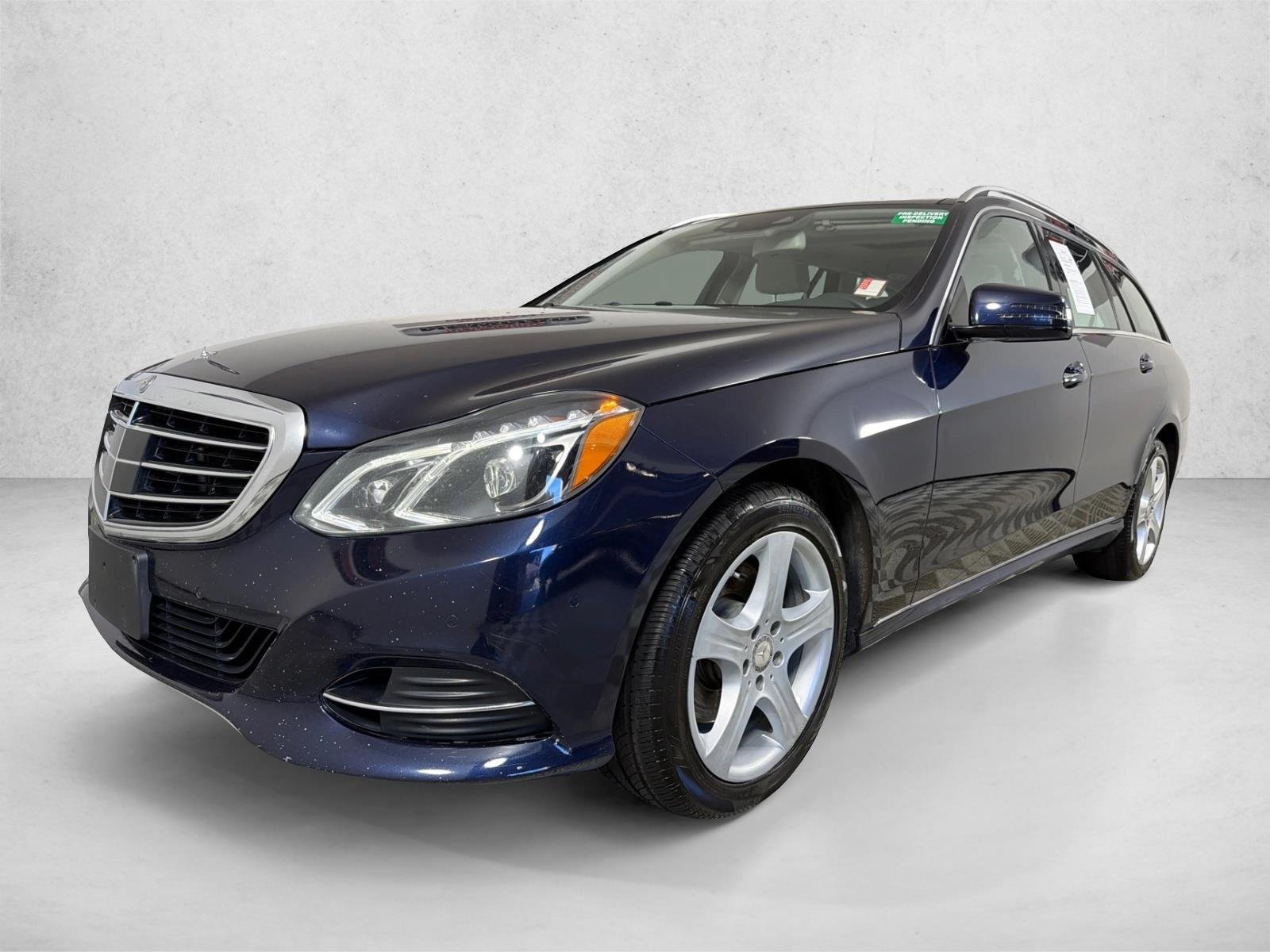 Used 2016 Blue Mercedes-Benz E 350 Luxury image 9