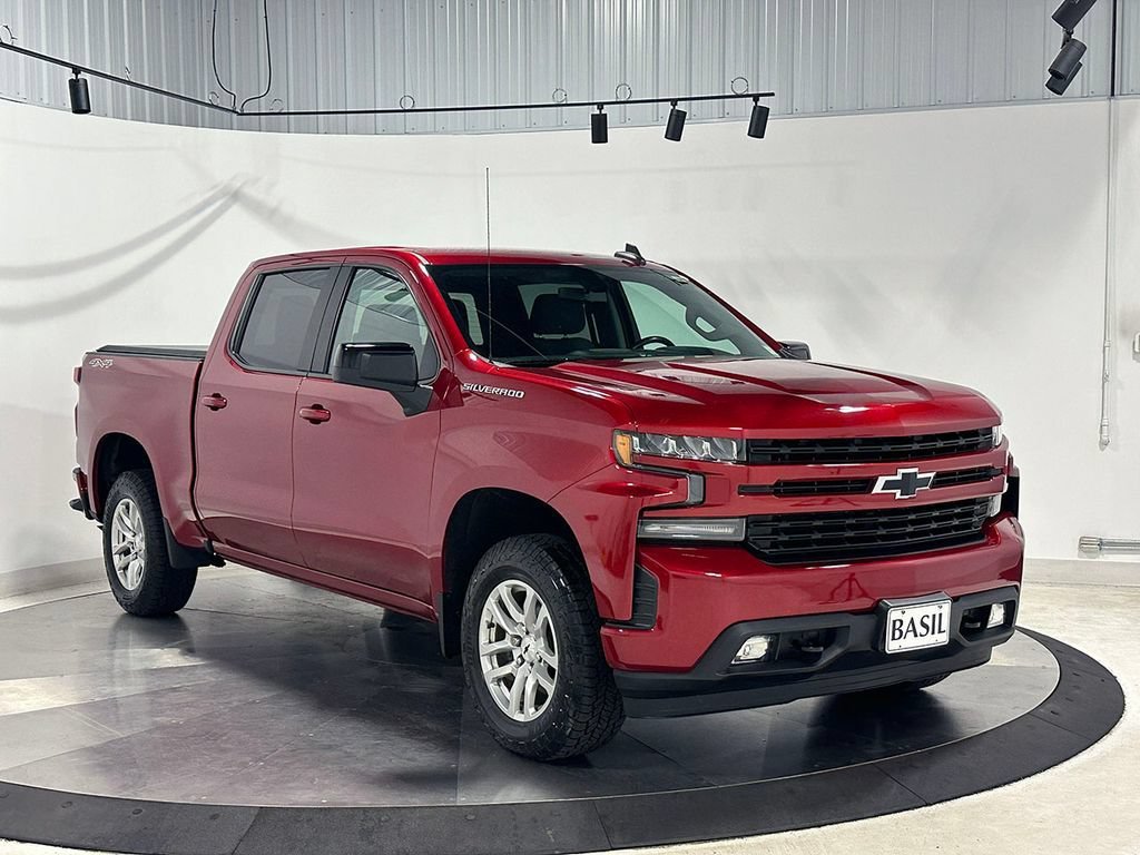 Used 2022 Cherry Red Tintcoat Chevrolet RST image 37