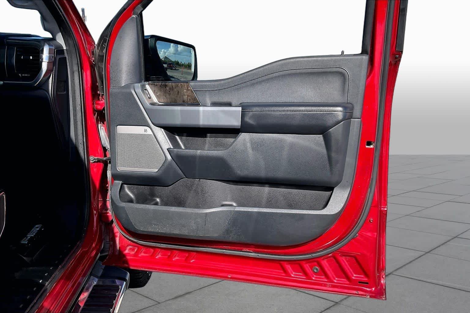 Used 2021 Rapid Red Metallic Tinted Clearcoat Ford LARIAT image 22