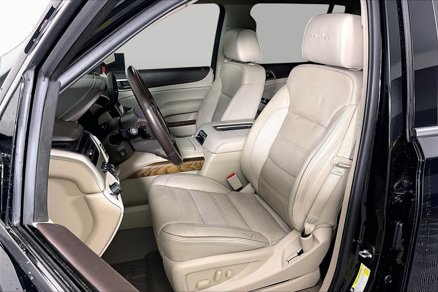 Used 2019 ONYX BLACK GMC Denali image 8