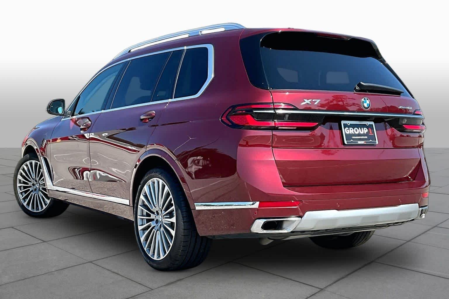 Used 2024 Aventurin Red Metallic BMW xDrive40i image 12