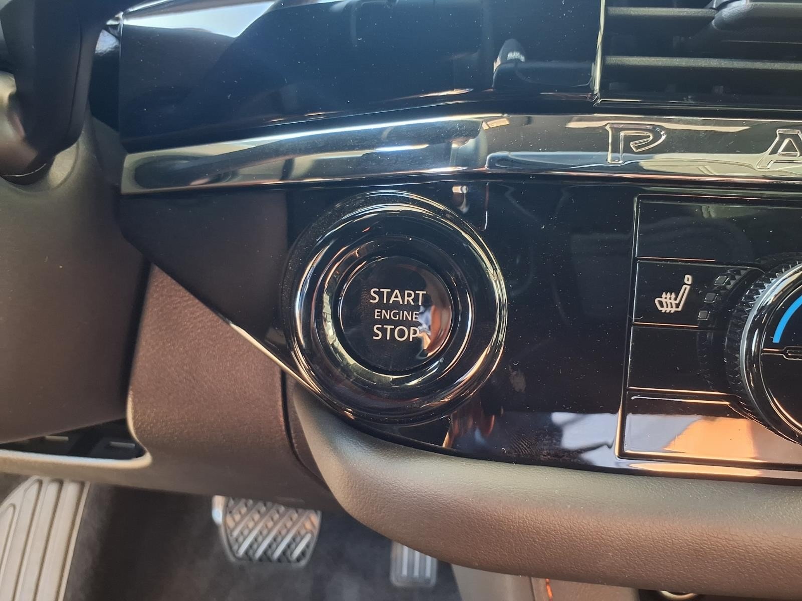 2026 Nissan Pathfinder Rock Creek® White at Robbins Nissan