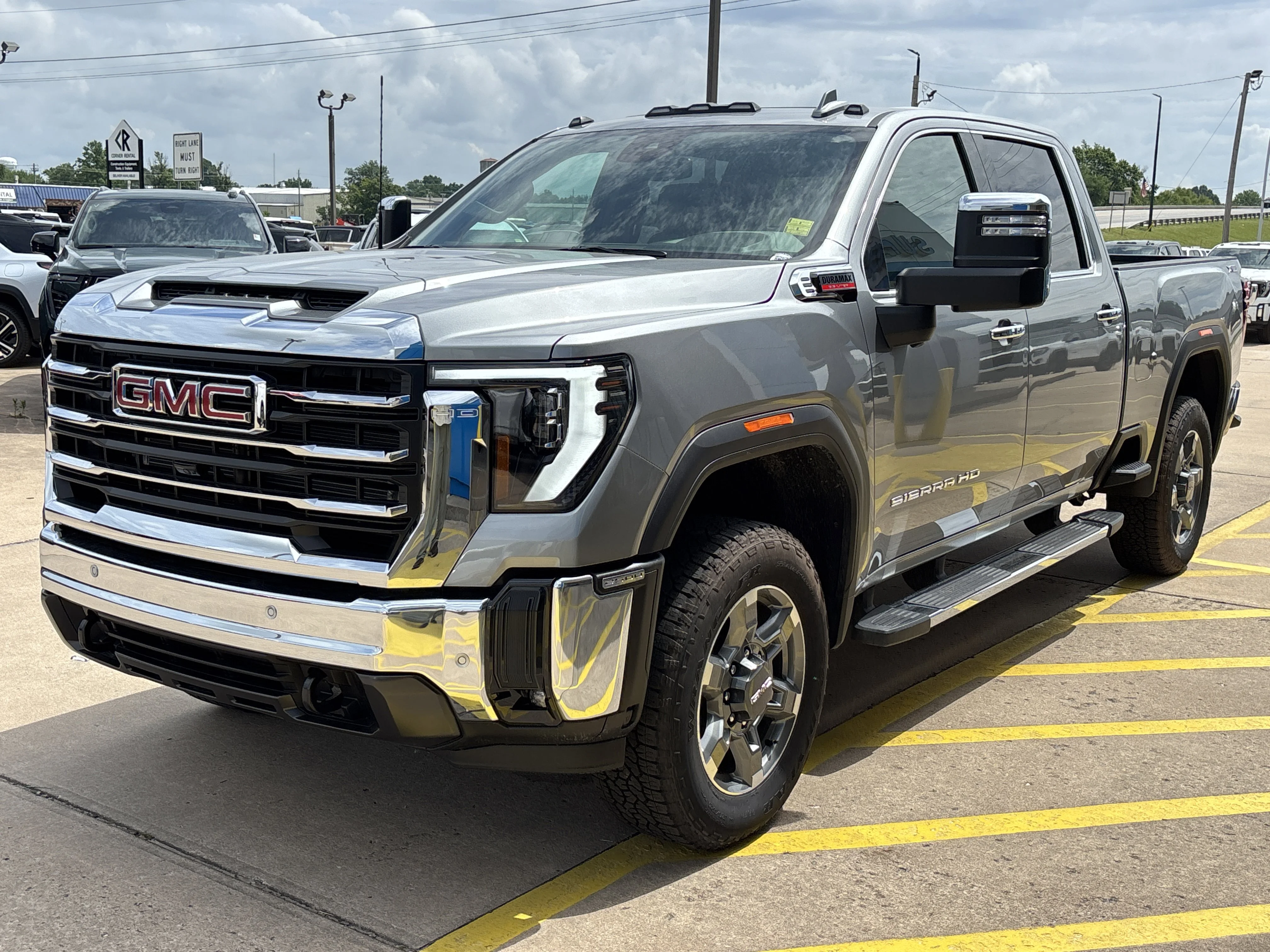 2026 GMC Sierra 2500HD SLT - Photo 9