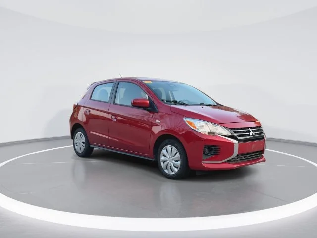 Used 2024  Mitsubishi  image 2