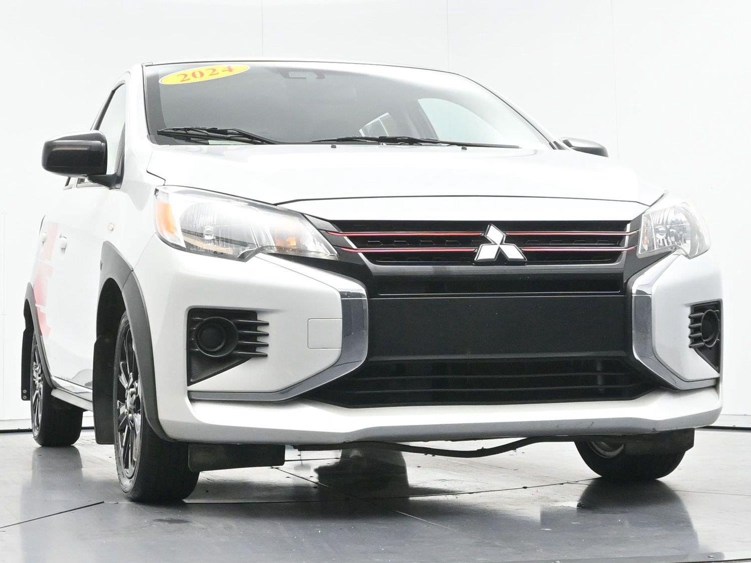 Used 2024 White Diamond w/Black Roof Mitsubishi Ralliart image 38