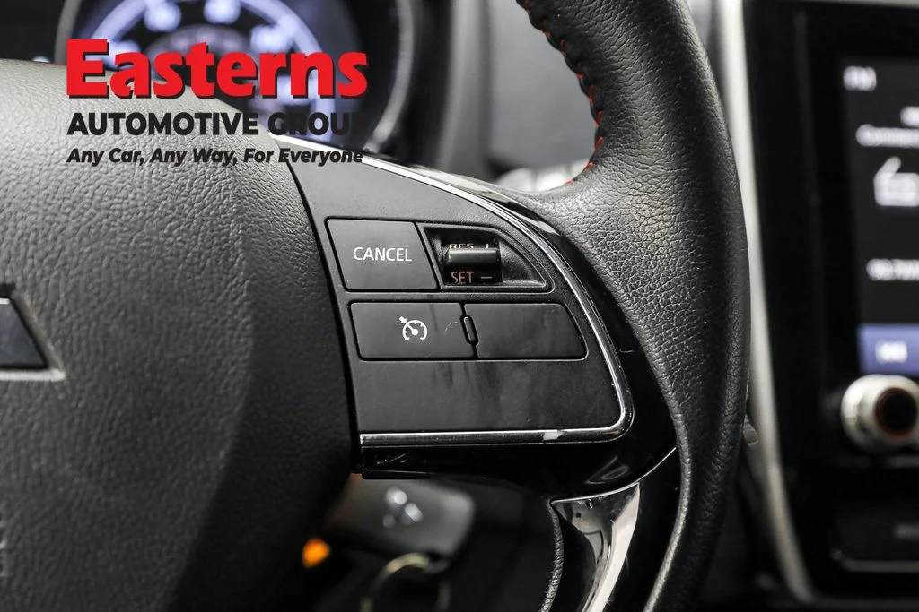 Used 2022 Red Mitsubishi 2.0 LE image 16