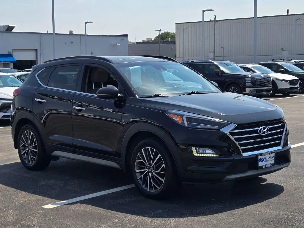 Used 2021 Black Hyundai Ultimate image 3