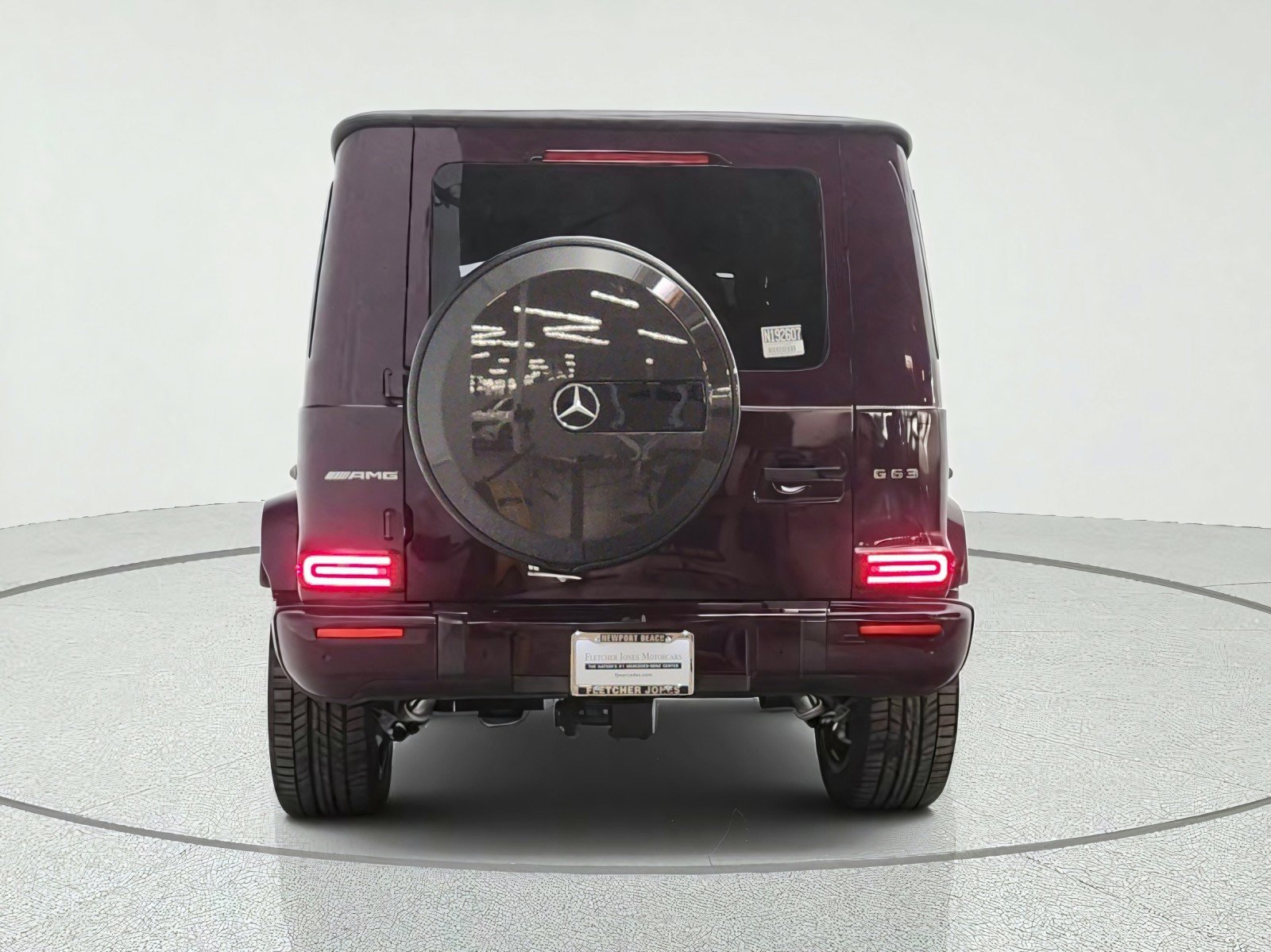 New 2027 MANUFAKTUR customer request glossy paint finish Mercedes-Benz AMG® G 63 SUV image 27