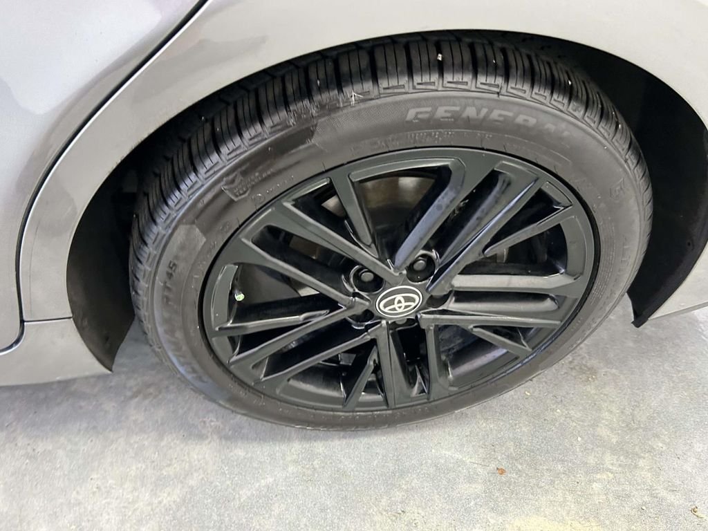 Certified Used 2025  Toyota SE image 9