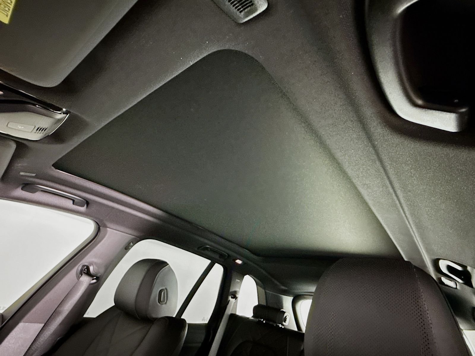 New 2026 Skyscraper Grey Metallic BMW xDrive50e image 23