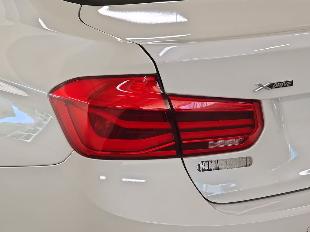 Used 2016 Mineral White Metallic BMW 328i xDrive image 32